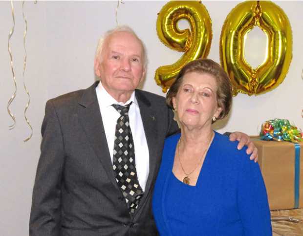 Héctor Enrique Gómez López y Margarita Trujillo de Gómez.