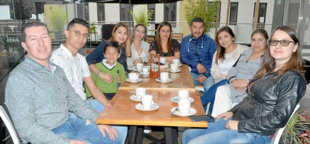 John Jairo Cardona Alzate, Ronald Camargo Quiceno, Agustín Grisales Henao, Catherine Henao Vélez, Carolina Duque Martínez, Lina 