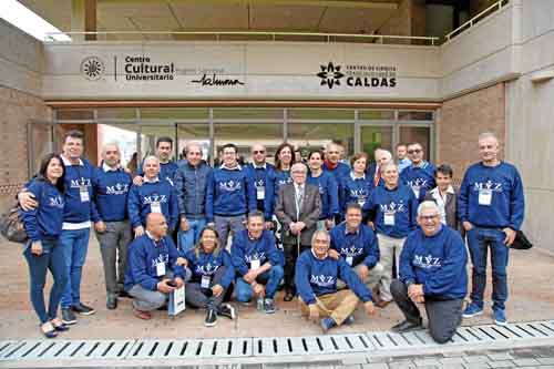 Asistentes a la celebración de 30 años de egresados de Medicina Veterinaria y Zootecnia de la Universidad de Caldas.