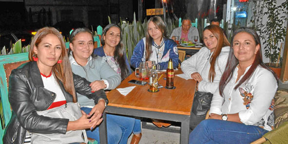 Mónica Tejada Manrique, Diana Cristina Montoya Hoyos, Andrea Herrera Jaramillo, Isabela Rodríguez, Viviana Rodríguez Gil y Carol