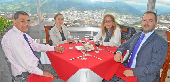 Gabriel Fernando Cárdenas Osorio gerente de Promotora Miel 2; Luz Stella Cardona Meza, gerente Inficaldas; Carmenza Chahín Álvar