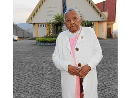 Alicia Castrillón Alzate después de la misa que se ofreció en el Santuario de Fátima. 