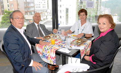 Ramiro López Montes, José Rubiel López Montes, Beatriz Gutiérrez de López y Nhora Hincapié de López.