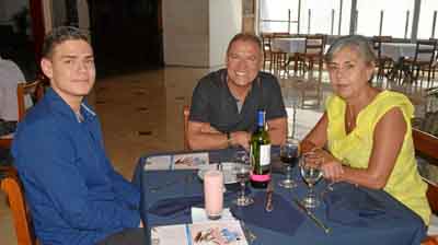 En el Club Manizales le celebraron el cumpleaños a Mateo Londoño Ramírez sus padres, Leonidas Londoño Granada y Luz Edith Ramíre