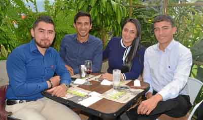 Brandon Tapasco Granados, Nicolás Figueroa Azaín, Lorena Muñoz Pineda y Julián Valencia Ramírez.