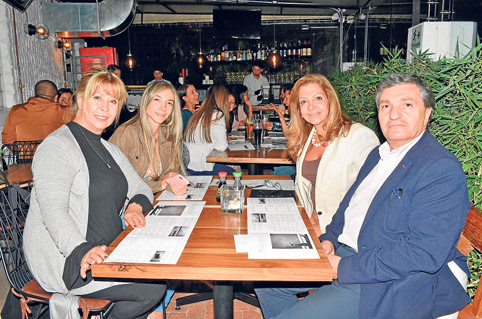 Leonor Gómez Prado, Érika Angelillis Quiceno, Magnolia Quiceno Rodríguez y Giuseppe Angelillis. 