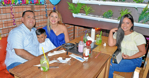 Carlos Alonso Sánchez, Nicolás Alonso Cuervo, Luis Fernanda Cuervo Marín y Mariana Alonso Cuervo.