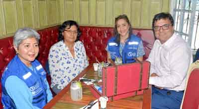 Laura Ramírez León, Gina Tambini Gómez, representante de la Organización Panamericana de la Salud para Colombia; Lucy Arciniégas