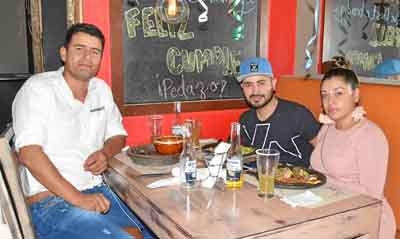 Víctor García Muñoz, Sebastián Bedoya y Marcela Cardona Dávila.