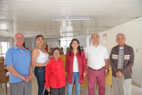 Herman Estrada Mejía, Alba Luz Gómez Núñez, Dorian Hoyos Parra, Vilma Correa, Óscar Marín y Óscar Gaviria Valencia. 