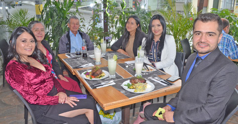 Liney Farfán Díaz, Miriam Díaz Pineda, Saúl Farfán Monroy, Alejandra Arias Morales, Yakeline Arias Arias y Julián David Valencia