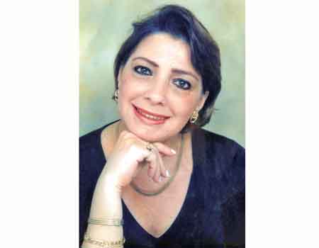 Francia Nauffal Correa