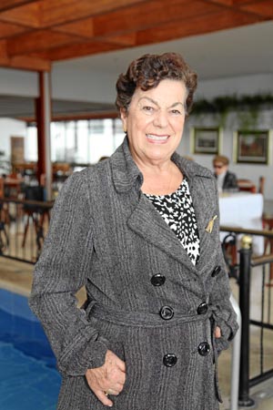 María Erenia Alzate de Gómez. 