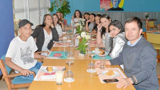 Sebastián Martínez Carmona, Mariana Arenas Zapata, Juana María Alzate Patiño, Isabela Sánchez Castañeda, Sara López Díaz, María 