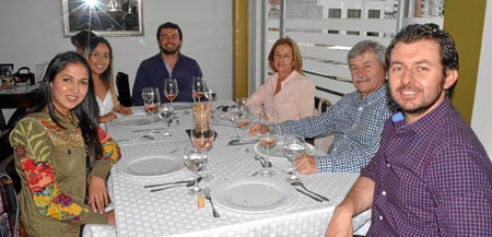 Alejandra Castaño Franco, Estefanía Osorio Ceballos, Juan Martín Serna Gómez, Alba Gómez de Serna, Héctor Alberto Serna López y 
