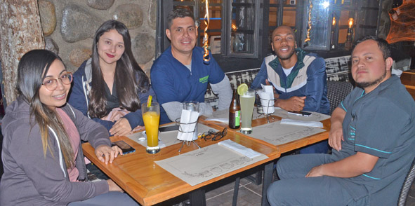 Melissa Villeta González, Manuela Vásquez Londoño, John Fernando Ramírez Duque, Alvin Solis Sinisterra y Diego Sebastián Marcoll