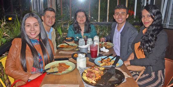 Laura Valentina García Álvarez, Santiago Guzmán Arango, Laura Abad Gil, Anuar Arenas Arroyo y Carol Iglesias Zapata.