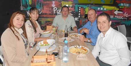 María Teresa Jiménez Arango, Aura Galvis Angarita, Juan Carlos Pardo Urbina, Rafael Ocampo Arango y Mario Ortiz Marín.
