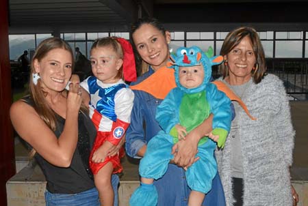 Ángela López Barrios, Antonella Pinilla López, Pilar Gómez, Nicolás Ramírez Gómez y Celina Calvo Montoya.