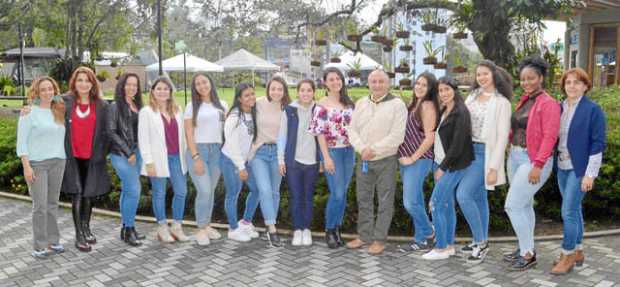 Carolina Gañán Luque, Elizabeth Ramírez Correa, Liliana María Loaiza Escobar, Valentina Llano Gil, María José Buitrago Osorio, S