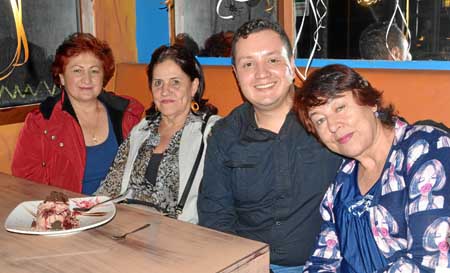 Ana Celly Arias de Narváez, Ilian Castaño Echeverry, Sebastián Narváez Arias y Aceneth Bautista González.