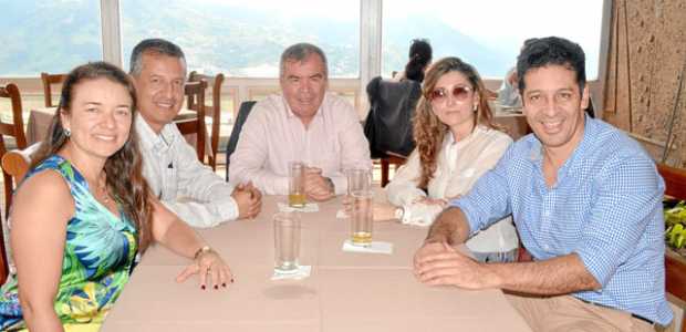 Ana María Paz González, Faiver Mantilla Campo, Rubén Darío Giraldo Montoya, María Helena Gómez Gómez y Carlos Holmes Flórez