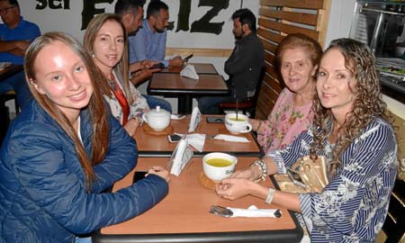 Fotos | José Fernando Tangarife | LA PATRIA Sara Urrea Álvarez, Ana María Álvarez Gallego, Aleyda Gallego de Álvarez y Claudia M