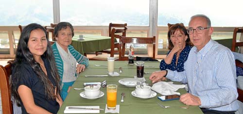 Tatiana Perdomo Villegas, María Inés González de Salazar, Clara Inés Villegas Bravo y Jaime Eduardo Salazar González.