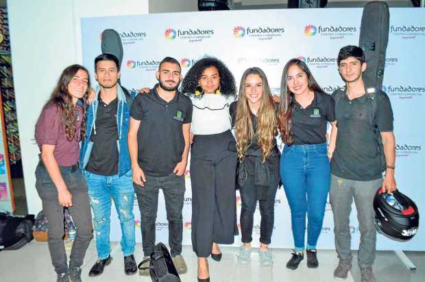 Brihan David Rivera Camacho, Steven Vasco Ramírez, Mateo Arias Zuluaga, Maryi Cortés Castrillón, Lorenza Salazar Cuezzo, Laura V