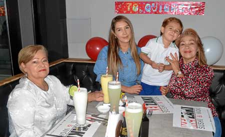 Lilia Marín de Patiño, Sandra Jurado Sánchez, Lorenzo Cardona Jurado y Adiela Sánchez Arango.