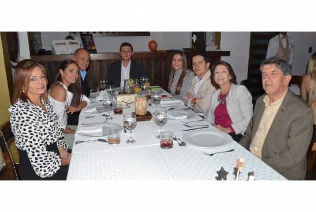 Adriana María Londoño Villegas, María Camila Marín Londoño, Mario Marín Gómez, Sebastián Marín Arias, Lina Marín Londoño, Alejan