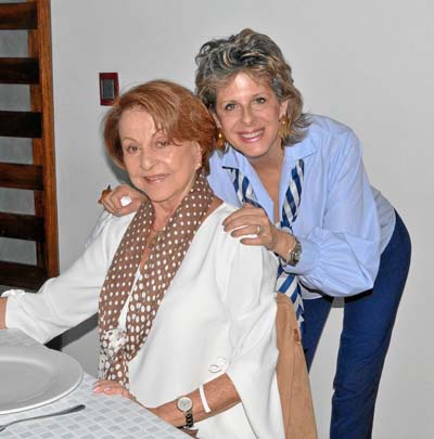 Gloria Armel Jaramillo fue invitada a un almuerzo en el restaurante Vino y Pimienta por Francina Alzate Sierra.