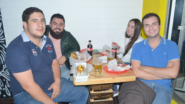 Nicolás Echeverri Arboleda, Mateo Londoño Candamil, Laura Arango Kihuán y Felipe Botero Echeverri.