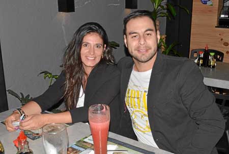 Marcela Peláez Botero ofreció una comida en el restaurante Keisaki para celebrar el cumpleaños de su esposo, Alejandro Corrales.