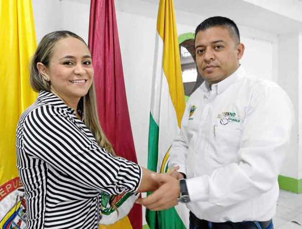 Diana María Tabares Clavijo y José Alexander Mejía Castellanos, alcalde de Fresno Tolima.