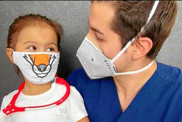 Elena Obando Jaramillo y Mateo Obando Sierra.