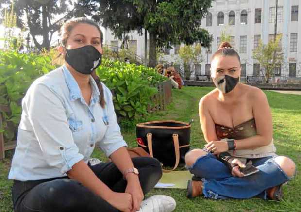 Foto / José Fernando Tangarife / LA PATRIA Claribel Marín Gitán y Diana Loaiza Tellez.