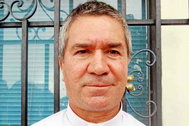 padre Dorancé López