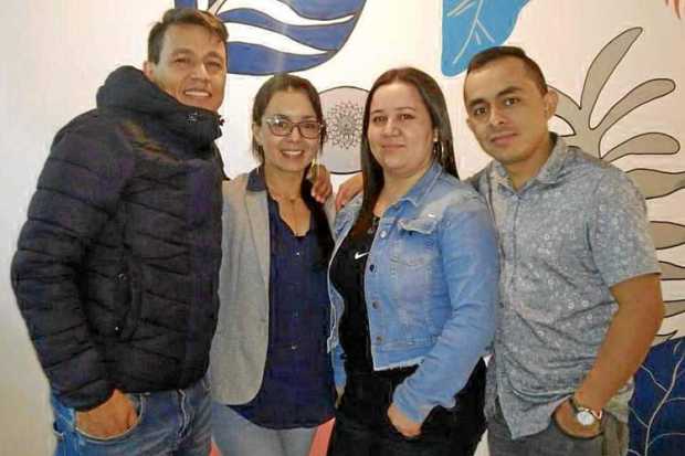 Foto/Cortesía Germán Restrepo/LA PATRIA En el restaurante Woken celebró el cumpleaños Erika Acosta acompañada de: Eimar Moreno, 