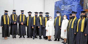 El maestro Gustavo Arias Arteaga, por su labor académica e investigativa, fue merecedor del reconocimiento otorgado por la Unive