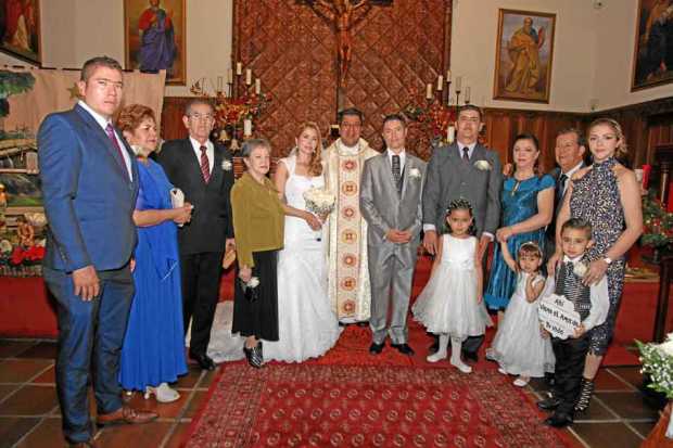 Felipe Serna Londoño, Consuelo Londoño Duque, Carlos Uriel Serna Valencia, Cenelly Buriticá Tabares, Paola Andrea Serna Londoño,