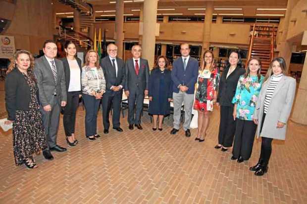 Paula Londoño Vallejo, Miguel Trujillo Londoño, Marcela Botero Nuñez, Ana Maria Jaramillo de Echeverri, Guido Echeverri Piedrahí