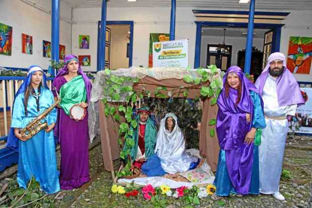 La Secretaría de Cultura de Caldas instaló un pesebre en vivo. Algunos visitantes lo conocieron durante una actividad que se rea