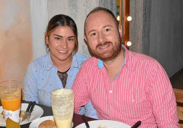 Gloria Victoria Blanco Olmos y Juan David Montes Vasco compartieron en una comida en el restaurante Pataconia.