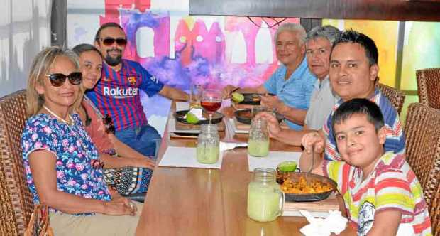 Luz Stella Correa Romero, Silvana Nivia Correa, Camilo Ríos Cardona, Miguel Nivia, Fernando Nivia, Julián Andrés Nivia Correa y 