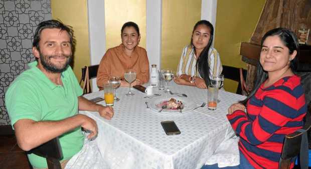 Fotos | José Fernando Tangarife | LA PATRIA Martín Pilonieta Rueda, Katherine Ibrahim, Camila Ruiz Grisales y Ana María Montoya 