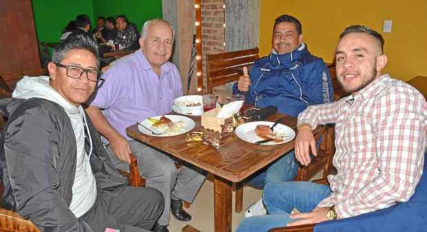 César Hernández, William Cuervo Correa, Guillermo Parga Rodríguez y William Camilo Cuervo Aldana