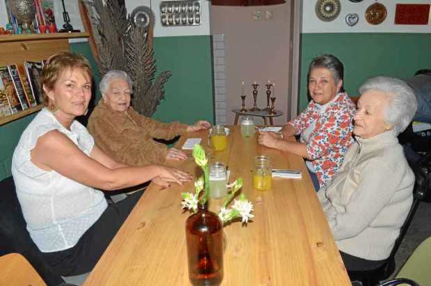 Luz Elena Robledo Gómez, Consuelo Gómez de Jaramillo, Marta Cecilia Estrada Gómez y Nohemy Gómez de Restrepo.