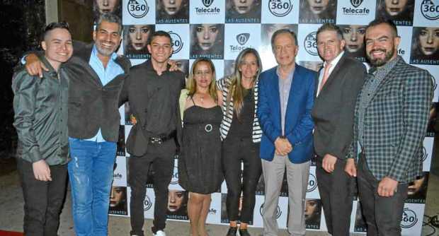 Entre los actores que asistieron al estreno aparecen: Bryan Avendaño Marín, Mauricio Hernández Monsalve, Juan Sebastián Trejos G