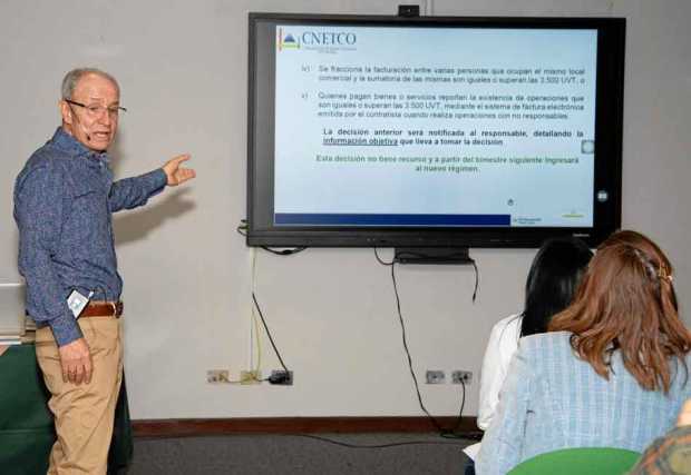 Guillermo Alzate Duque orientó la actividad de actualización tributaria que realizó el CNETC.